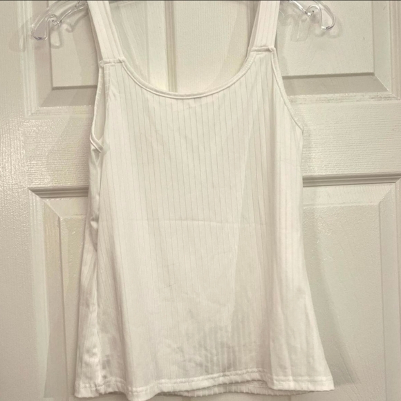 Small White Tank Top with Silver Button Small Ribbed Texture Casual Minimalist - Picture 5 of 6